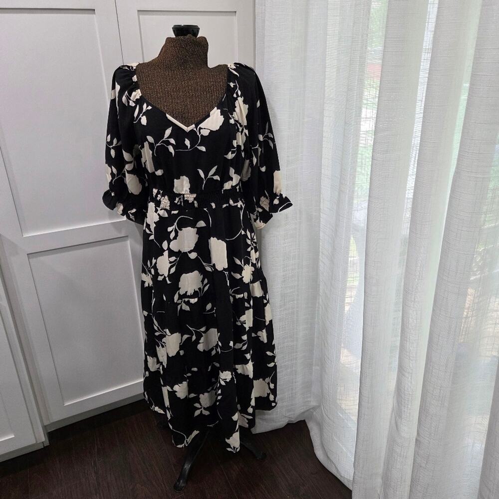 Bloomchic Floral Midi Dress Elbow Length Sleeves Pockets NWT Size 12 - Picture 3 of 10